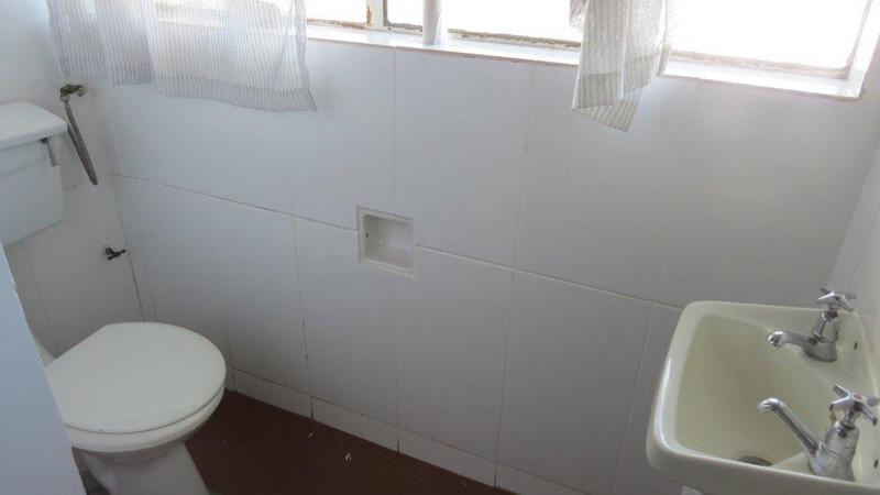 4 Bedroom Property for Sale in Oostersee Western Cape
